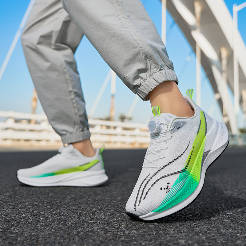 Carbon Plate Running Shoes Ult - đánh giá và giá Running Cap Lightweight